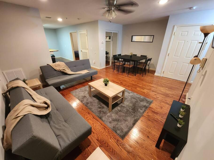 Luxury 2 Bed Apt, Mins To Nyc! Union City Esterno foto